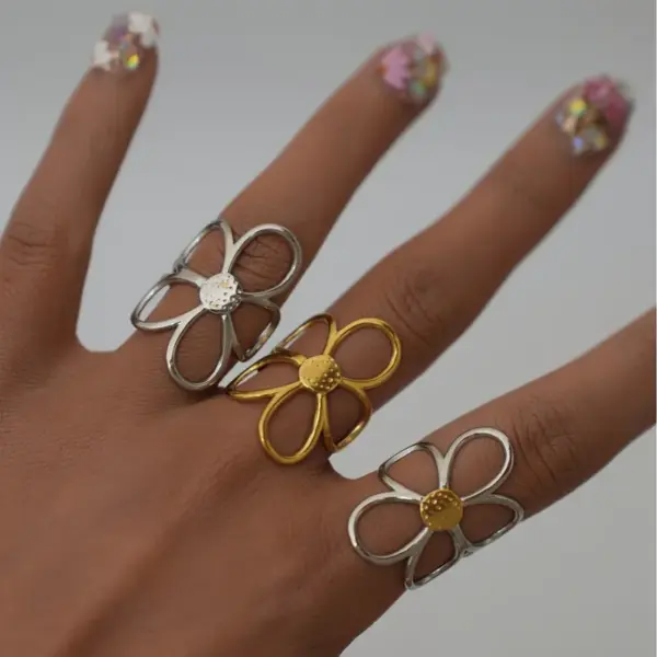 Wholesale Titanium Steel Hollow Flower Ring Women's Versatile Stainless Steel Ring Non-fading Adjustable Size Heart And Flower Pattern