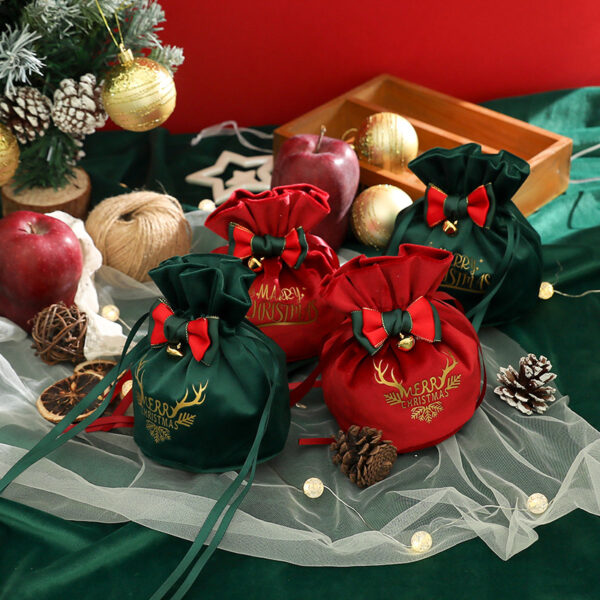 Wholesale Christmas gift bag Christmas apple velvet drawstring bag