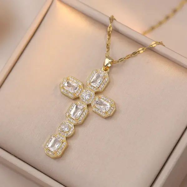 Wholesale Jewelry Shiny Cross Titanium Steel Zircon Inlay Pendant Necklace Cable Chain