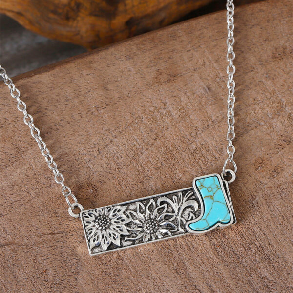 Wholesale Square turquoise boot necklace