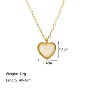 [Tsh6048] White Shell Heart Necklace / Gold