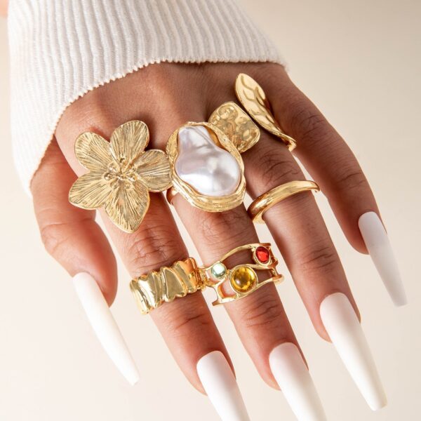 Wholesale European and American Cross-border Baroque Pearl Combination Ring Six-piece Set Retro Metal Lava Flower Ring suit Women