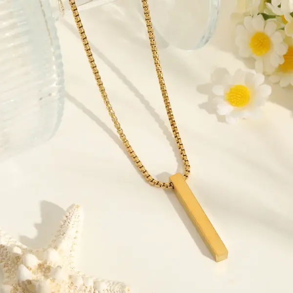 Wholesale Jewelry Casual Elegant Simple Style Geometric Rectangle 304 Stainless Steel 18K Gold Plated Box Chain Pendant Necklace