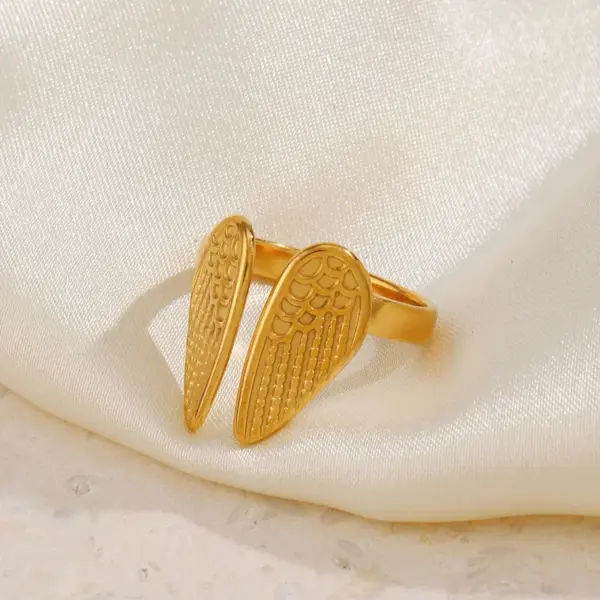 Wholesale PVD Coated 18K Gold Plated Wings 304 Stainless Steel Modern Style Streetwear Waterproof Non Tarnish Open Rings