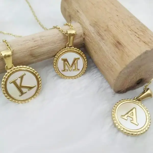Wholesale Simple Style Round Letter Titanium Steel Pendant Necklace Polishing Gold Plated Shell Stainless Steel Necklaces