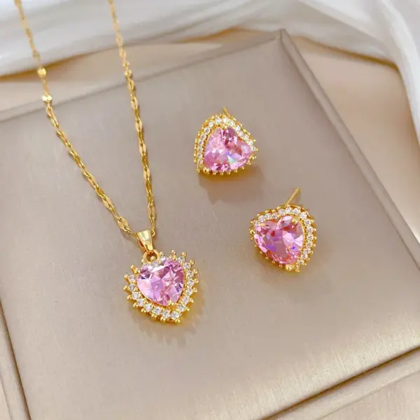 Real Gold Plated 304 Stainless Steel PVD Coated Zircon Heart Shape Waterproof Non Tarnish Simple Style Shiny Earrings Necklace For Women'S