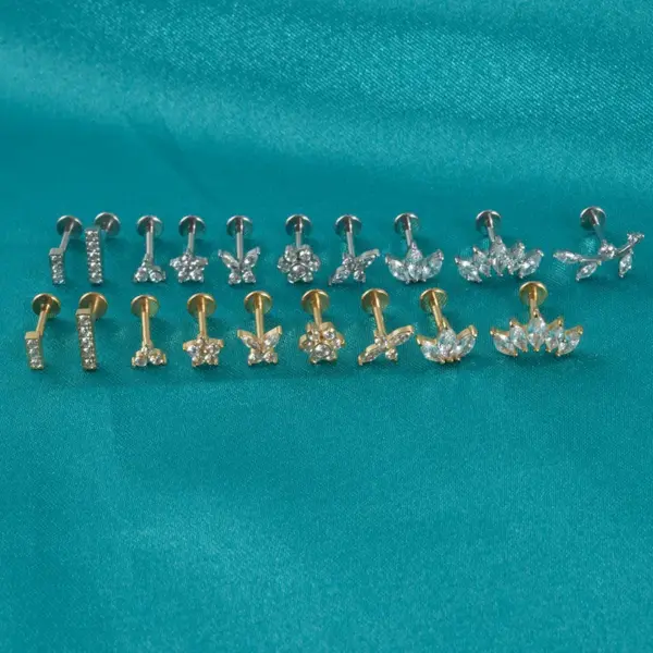 Wholesale 1 Piece Ear Cartilage Rings & Studs Hip-Hop Simple Style Commute Four Leaf Clover Flower Butterfly 304 Stainless Steel Inlay Zircon Ion Plating (IP) 18K Gold Plated Lip