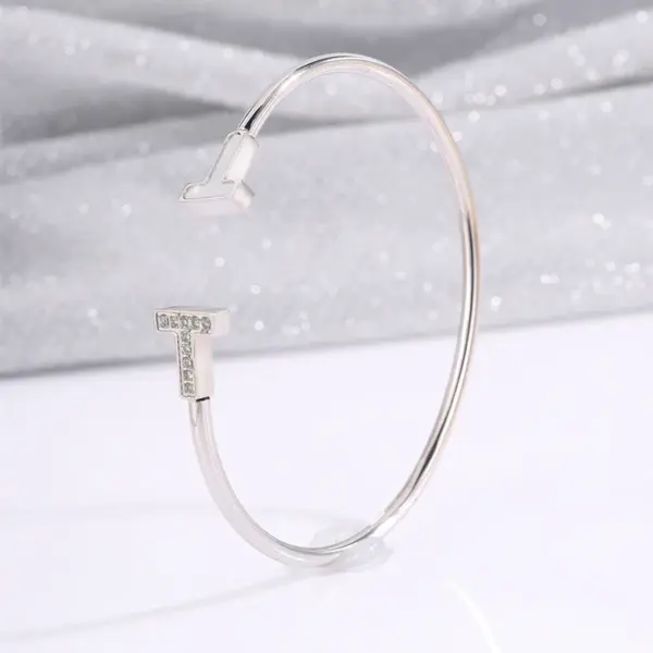 Wholesale PVD Coated Real Gold Plated Solid Color 304 Stainless Steel Casual Simple Style Classic Style Waterproof Non Tarnish 304 Stainless Steel Bangle
