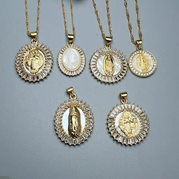 Wholesale Simple Style Commute Round Copper Zircon Pendant Necklace In Bulk