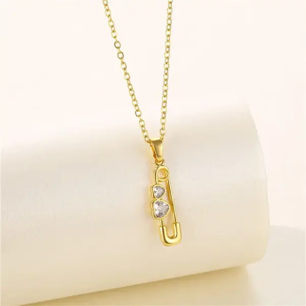 Wholesale Water Plating Vacuum Plating Real Gold Plated 18K Gold Geometric Circle Flower 304 Stainless Steel Titanium Steel Artistic Waterproof Non Tarnish 201 Stainless Steel Pendant Necklace