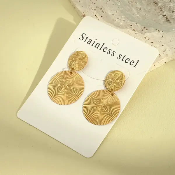 Wholesale PVD Coated Real Gold Plated 18K Gold Round Sun Starfish 304 Stainless Steel Casual Elegant Vintage Style Waterproof Non Tarnish Earrings