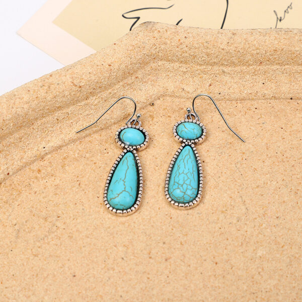 Wholesale European and American creative turquoise earrings exaggerated new ancient silver turquoise earrings factory direct supply