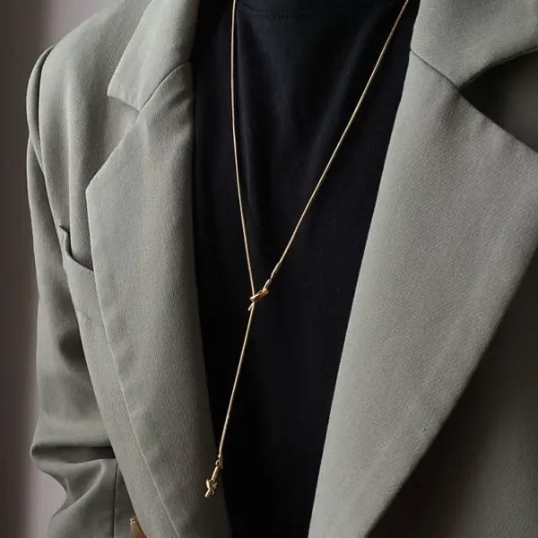 Wholesale 1 Piece Elegant Solid Color Knot Titanium Steel Plating Necklace