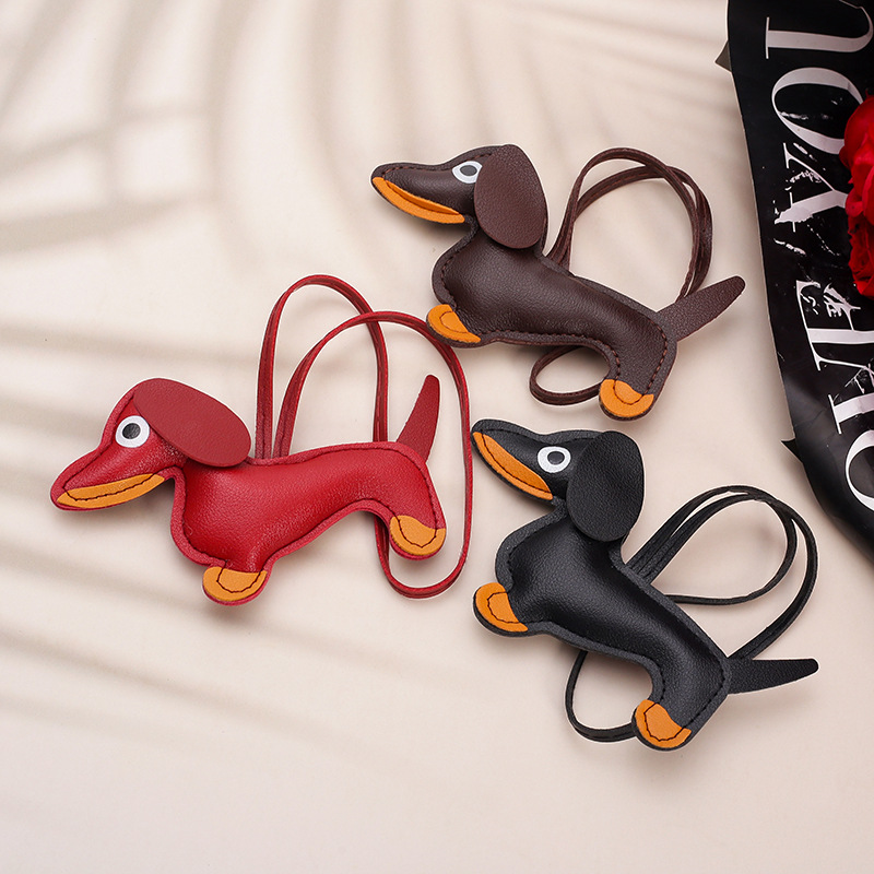 Wholesale Cute dachshund pendant car ornament keychain