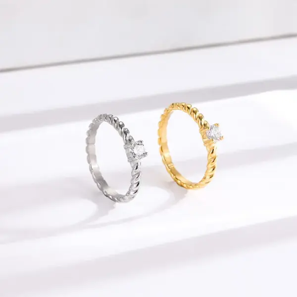 Wholesale Vacuum Plating Real Gold Plated 18K Gold Round 304 Stainless Steel Elegant Glam Luxurious Waterproof Non Tarnish Rings