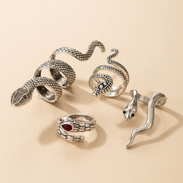 oly-5d763d882e26596e6d7a443a790fe39f Wholesale Exaggerated Snake Ring Four-piece Set Inlay Old Animal Ring Set