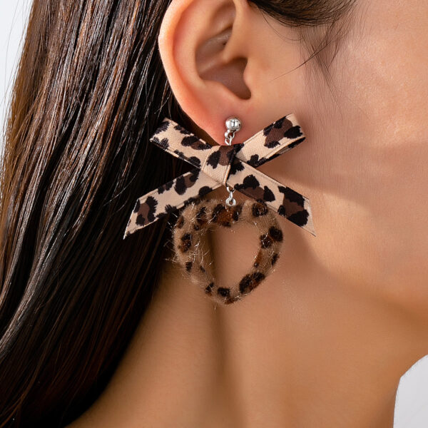 Wholesale Leopard print ribbon bow heart-shaped pendant earrings