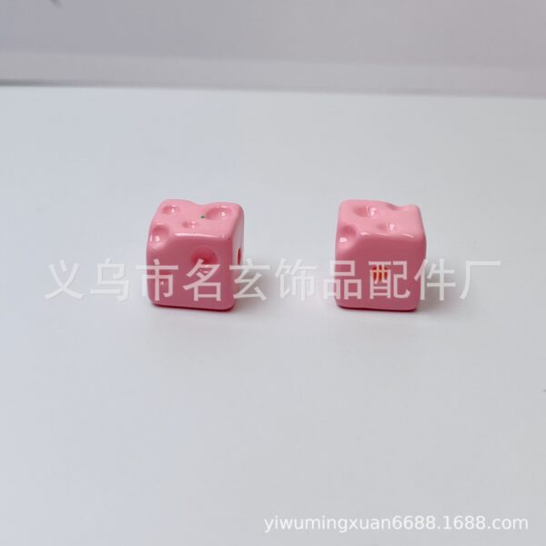 Wholesale Acrylic painted square cheese beads