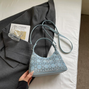 Blue without pendants