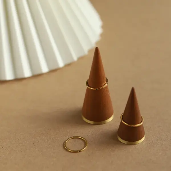 Wholesale PVD Coated Real Gold Plated 18K Gold Round 304 Stainless Steel Fashion Waterproof Non Tarnish Rings