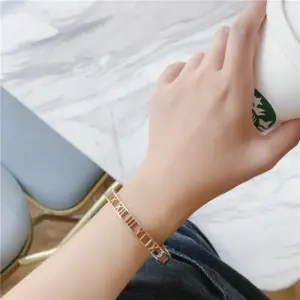 Rose Gold Hollow-out Roman Style