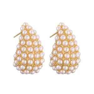 Golden Drop-Shaped 1 Pair