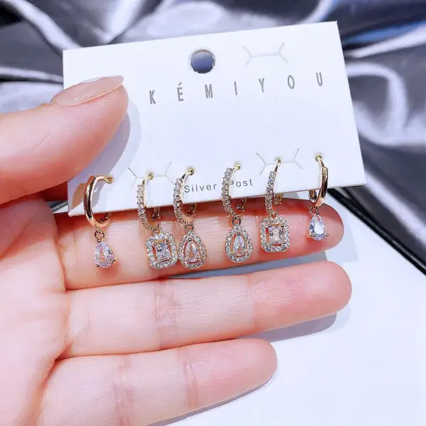 Yakemiyou Luxurious Water Droplets Copper Zircon 14K Gold Plated Water Plating Earrings