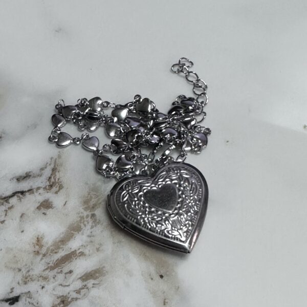 Wholesale South Korea Niche Design Ins Love Love Flip Carved Necklace Old Retro Hot Girl Sweet Cool Style All-match Collarbone Chain