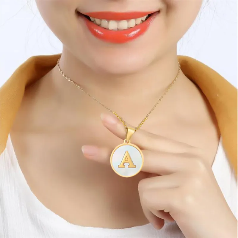 Wholesale Simple Style Round Letter Stainless Steel Pendant Necklace Gold Plated Shell Stainless Steel Necklaces