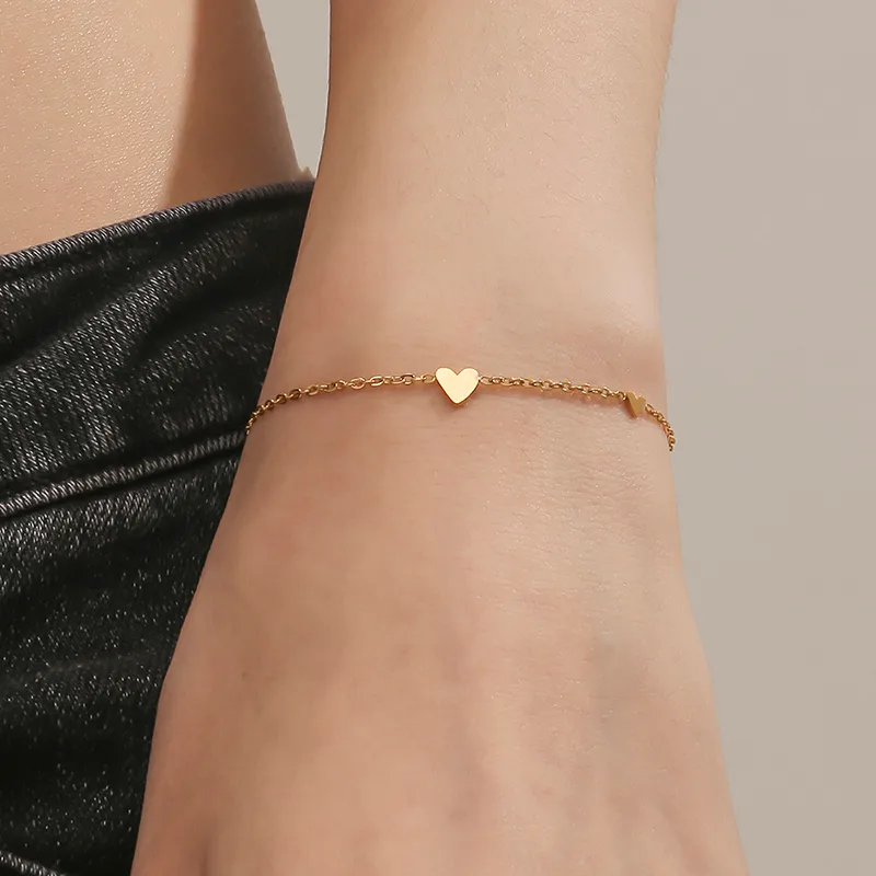 Wholesale PVD Coated Real Gold Plated 18K Gold Heart Shape 304 Stainless Steel Elegant Romantic Waterproof Non Tarnish 304 Stainless Steel Bracelets