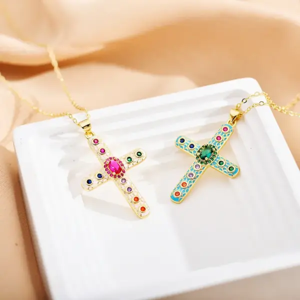 Copper Cross Electroplating Zircon Copper Plated Roman Style Enamel Plating Inlay Cable Chain Lobster Trigger Clasp Closure Pendant Necklace
