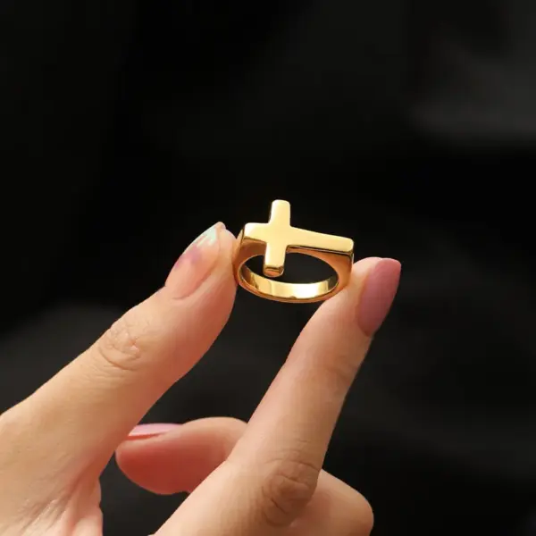 Wholesale Real Gold Plated Cross 304 Stainless Steel Simple Style Waterproof Non Tarnish Rings