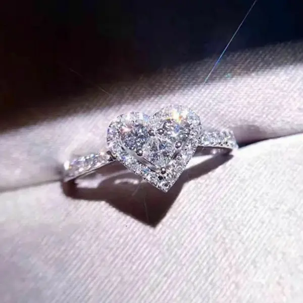 Fashion Creative Heart Shaped Zircon Copper Ring