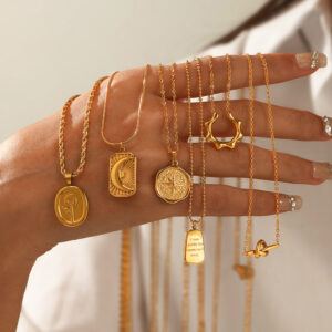 Wholesale Vintage twisted star and moon metal necklace