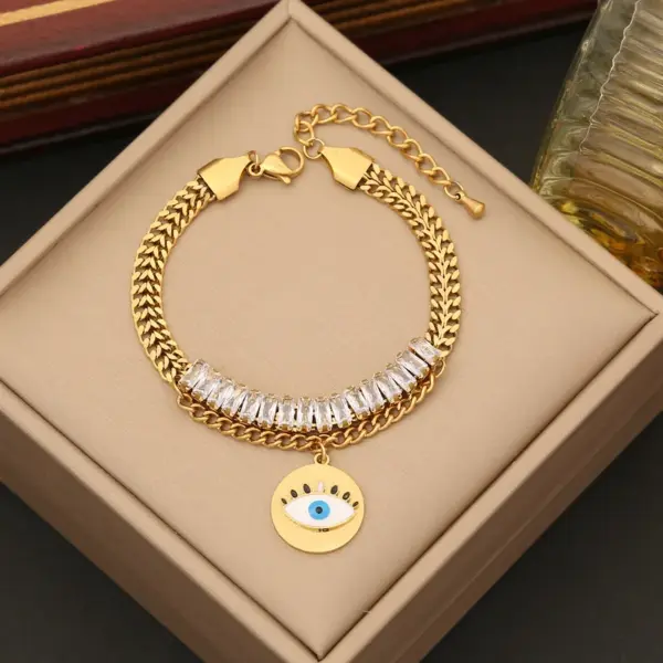 PVD Coated 18K Gold Real Gold Plated Four Leaf Clover Devil'S Eye Butterfly Stainless Steel Casual Simple Style Waterproof Non Tarnish 304 Stainless Steel Bracelets