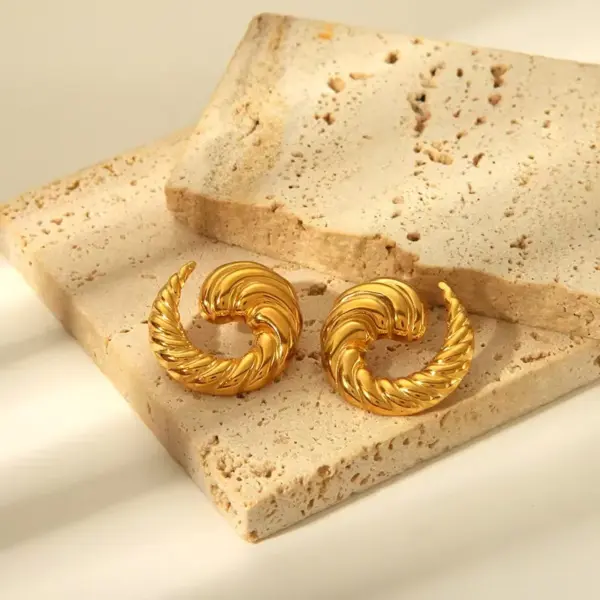 Wholesale 201 Stainless Steel 304 Stainless Steel Horns Coral Electroplating Stone-Free Imitation Gold Streetwear Plating Ear Studs