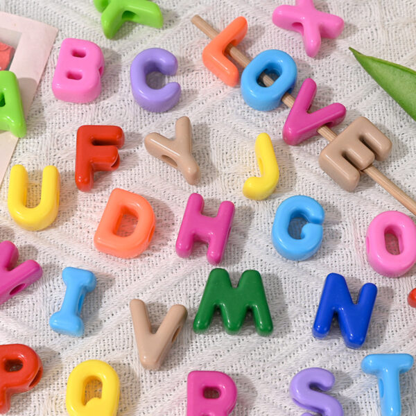 oly-5f59ee07a7f2c78d5927a85cad7605da Wholesale Acrylic Colorful Letter Beads DIY Jewelry Accessories