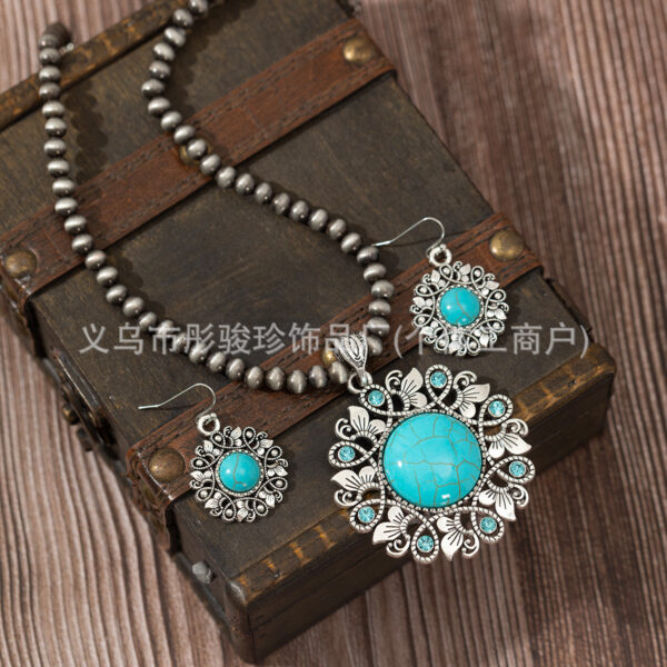 Wholesale European and American cross-border Bohemian round diamond plus pine stone alloy necklace earrings personalized retro alloy earrings jewelry