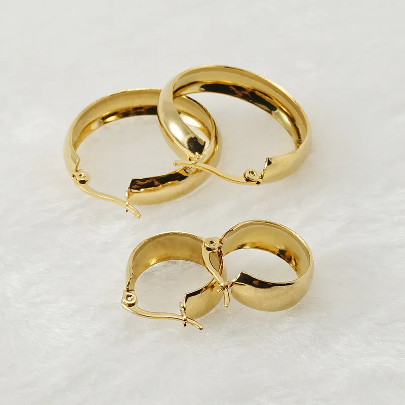 Wholesale Simple Style Round Gold Plated 304 Stainless Steel 18K Gold Plated Stainless Steel Earrings