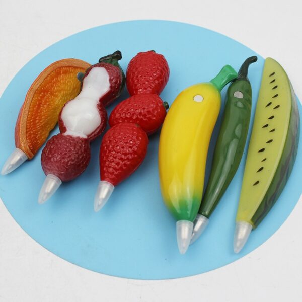 Wholesale South Korea stationery office supplies student prize creative cartoon fruit pen with magnet ballpoint pen refrigerator magnet