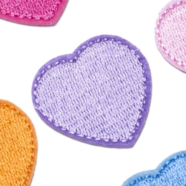 oly-602a40875417121b0d1c39ce5091d181 Wholesale Heart-shaped fabric patch for clothing embroidery