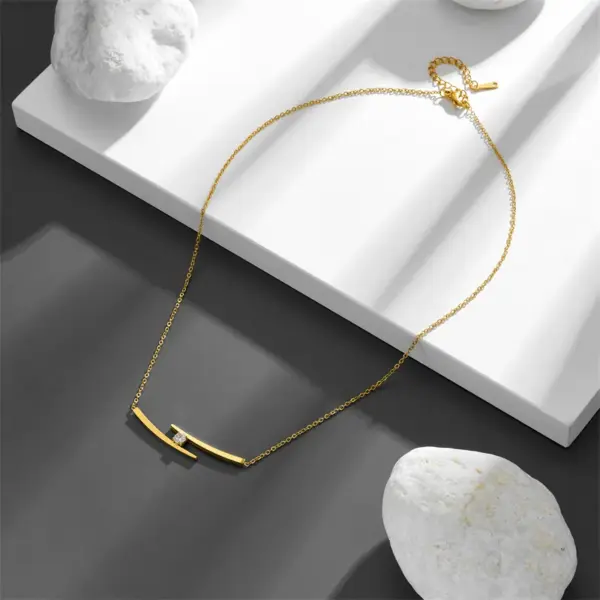 Wholesale 304 Stainless Steel Geometric PVD Coated Zircon 18K Real Gold Plated Simple Style Waterproof Non Tarnish Inlay Cable Chain Necklace