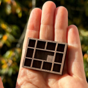 A (in stock) / 7*5.4*0.6cm