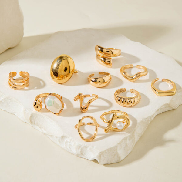 Wholesale Imitation pearl irregular vintage hollow ring set