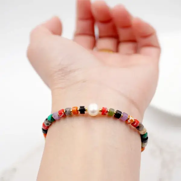 Wholesale Modern Style Classic Style Round Freshwater Pearl Stone Ferroalloy Electroplating Vacuum Plating Gold Plated Colour Bracelets In Bulk