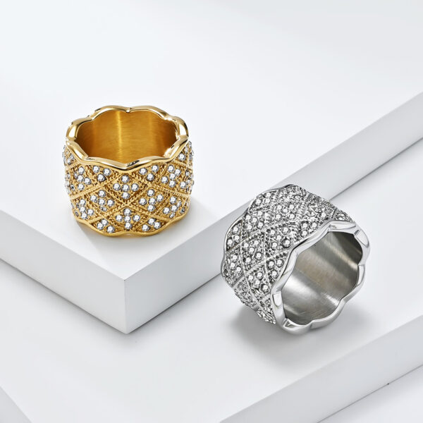Wholesale European and American Exaggerated Advanced Sense Mesh Full Diamond Ring Ring for Men and Women Light Luxury Fashion Stainless Steel Gold Plated Ring