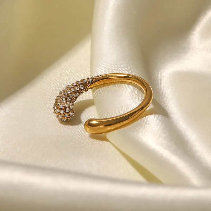 Wholesale Jewelry Fashion Round 316 Stainless Steel Artificial Diamond PVD Coated Inlay Rings