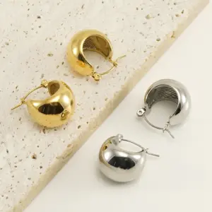 Wholesale PVD Coated 18K Gold Plated C Shape 304 Stainless Steel Simple Style Waterproof Non Tarnish Hoop Earrings