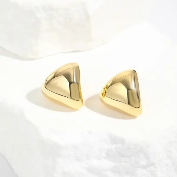 Wholesale 1 Pair Simple Style Triangle Plating Brass 18k Gold Plated Ear Studs