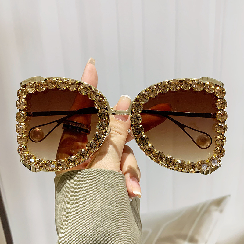Wholesale Diamond-encrusted large-frame sunglasses 2024 new sunglasses ladies exaerated large-frame sunglasses metal personality high-ll sense